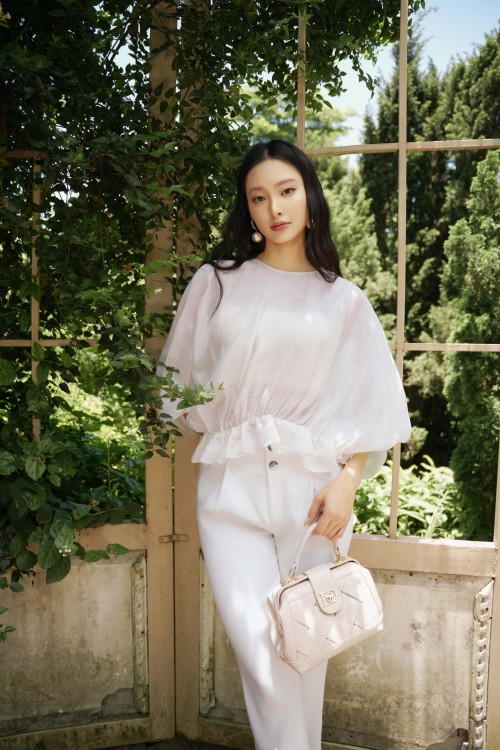 Sixdo Cream Taffeta Baggy Pants